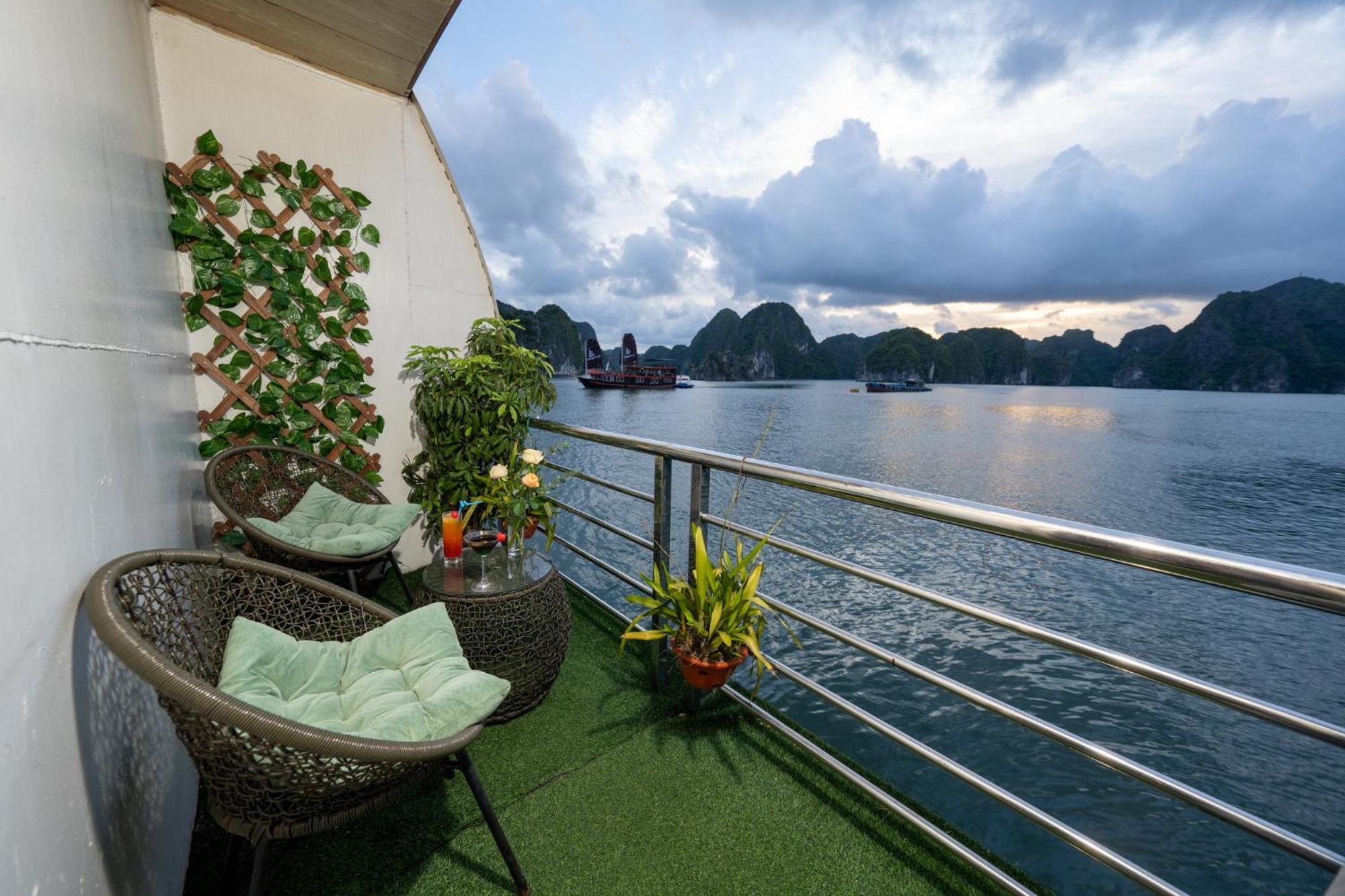 Sunlight Cruise Hotell Ha Long Eksteriør bilde