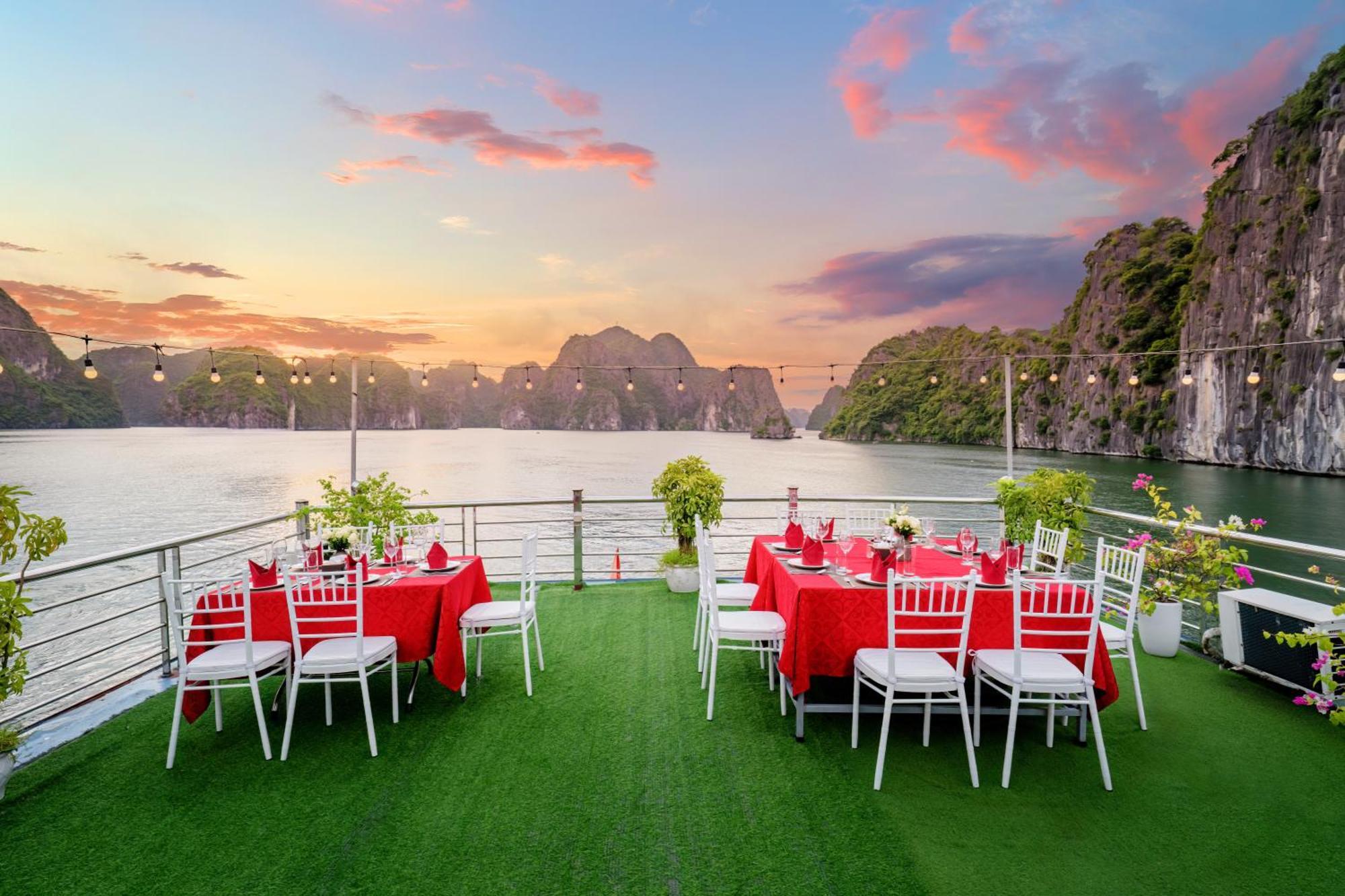 Sunlight Cruise Hotell Ha Long Eksteriør bilde